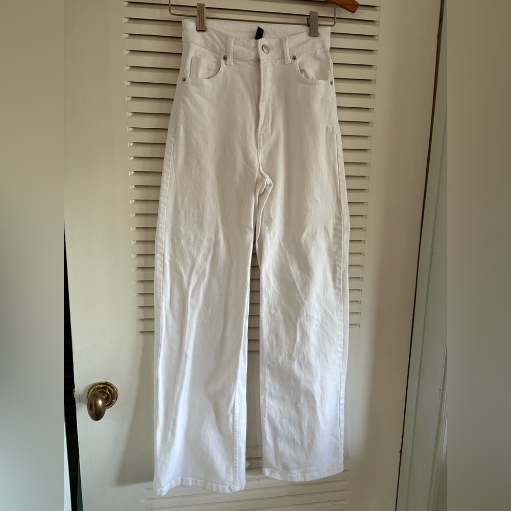 H&M Divided white wide leg jeans size 0